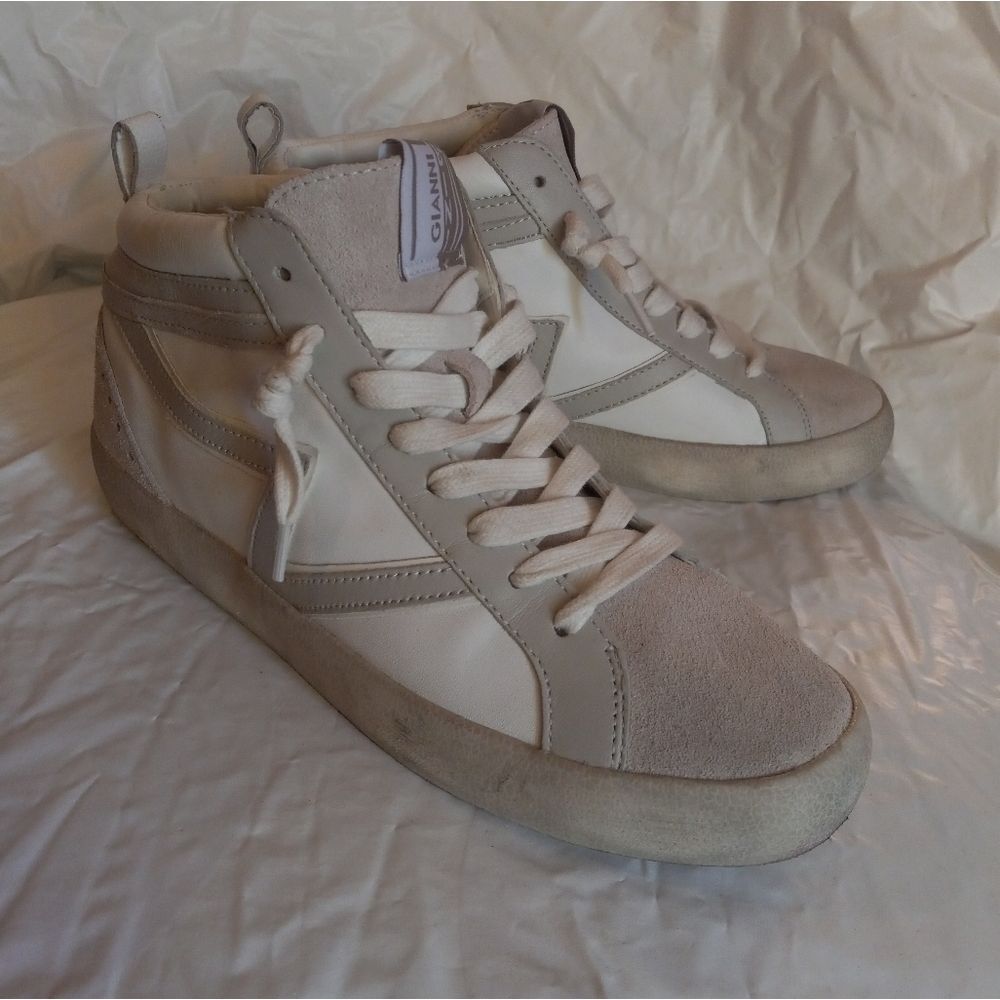 Gianni Bini Women Size 6M High Top White/Gray Leather/Suede Shoes